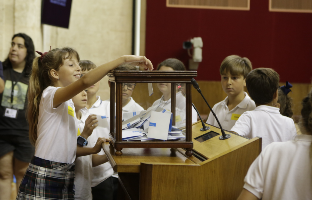 parlamento-andalucia-diputados-por-un-dia-2023